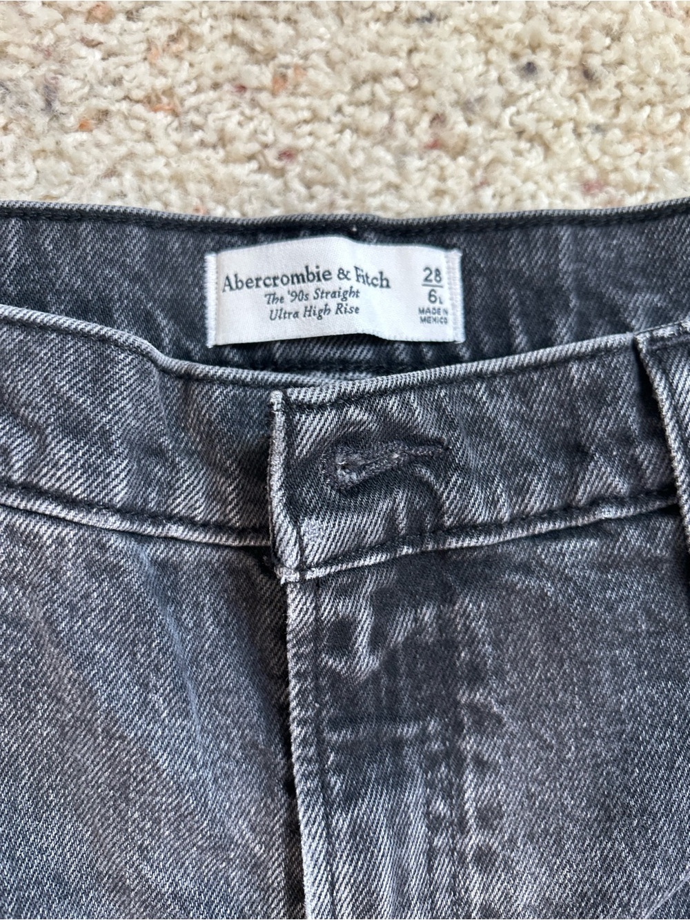 Abercrombie 90’s Straight Jeans